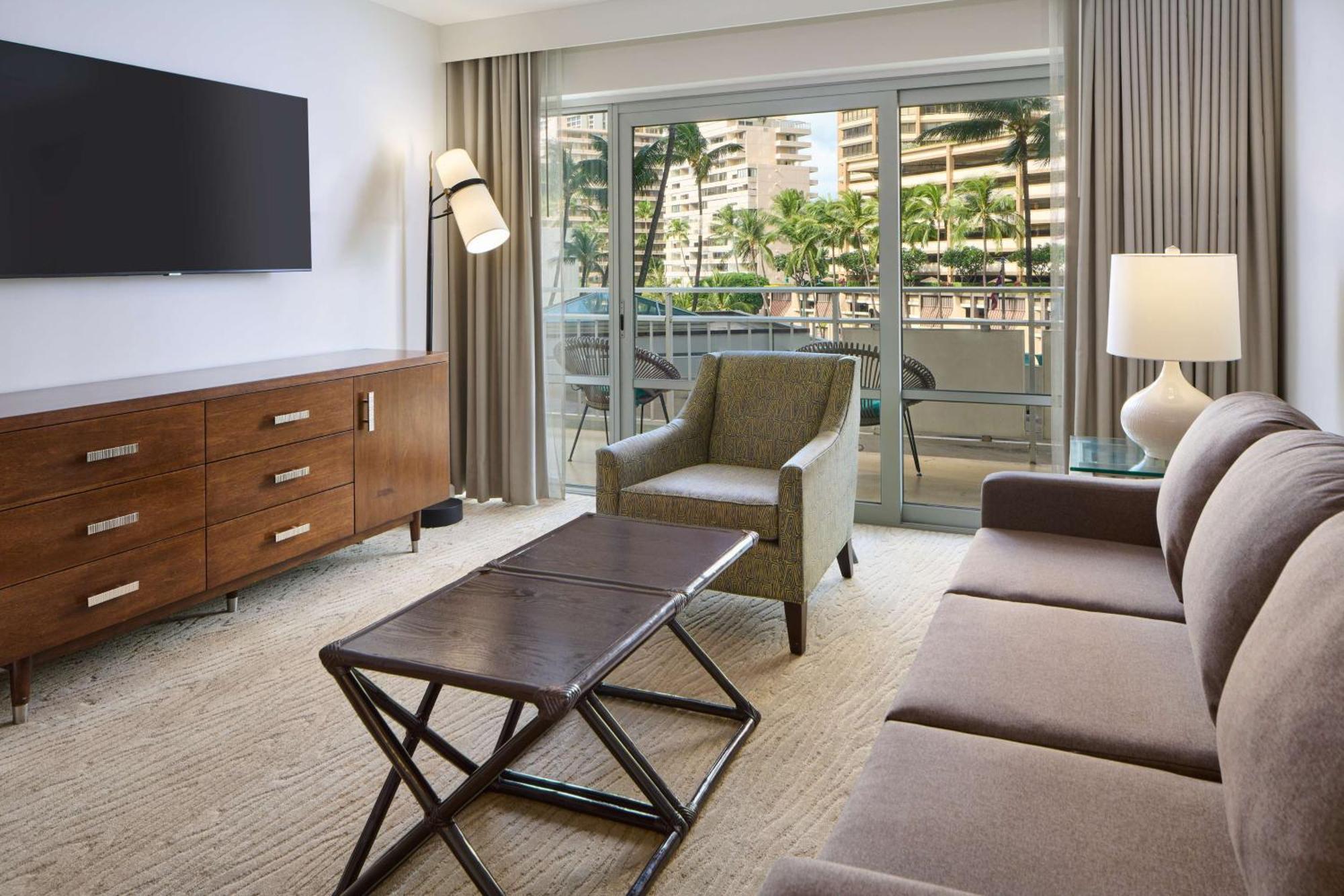 Ilikai & Luxury Aparthotel