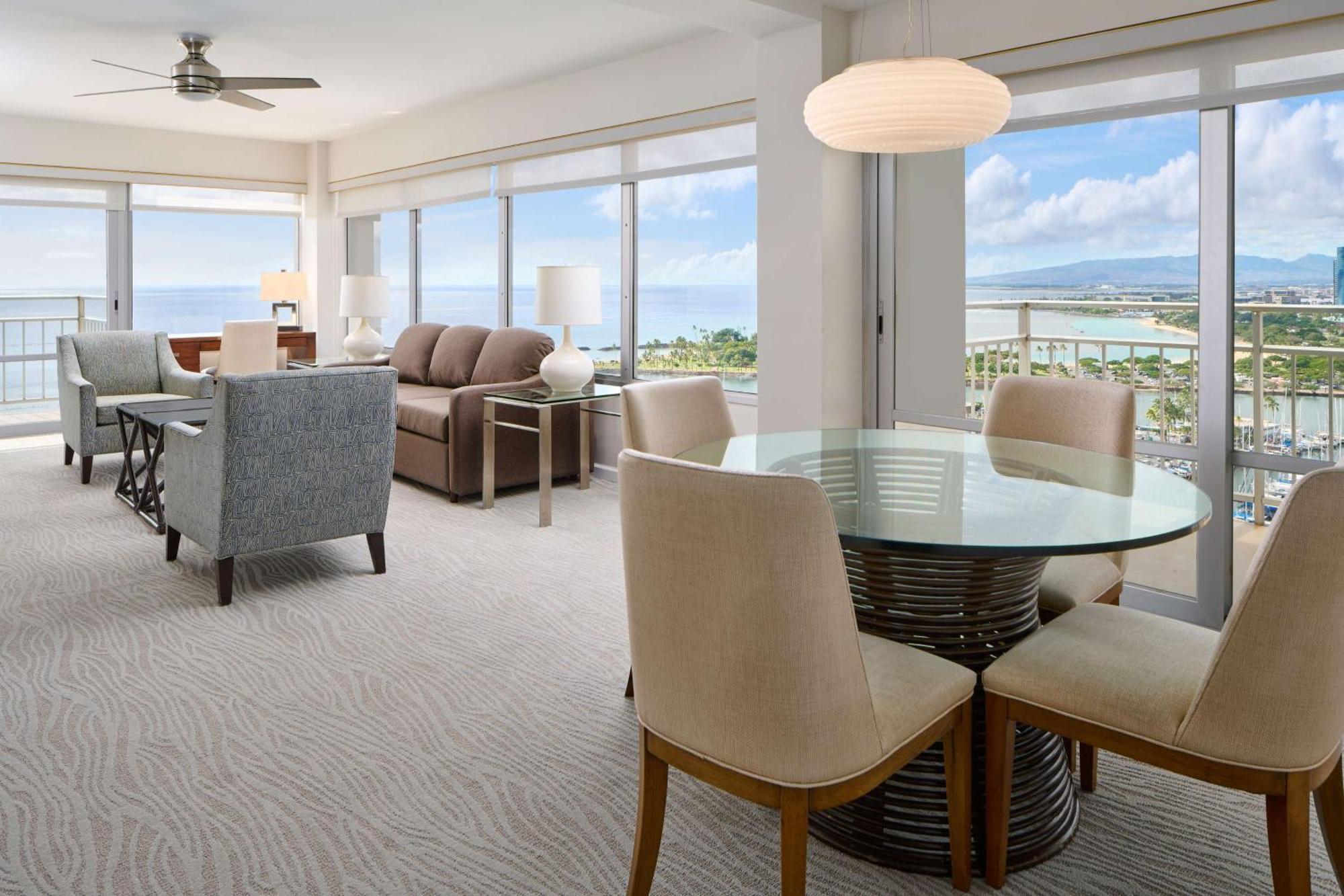 Aparthotel Ilikai & Luxury Honolulu