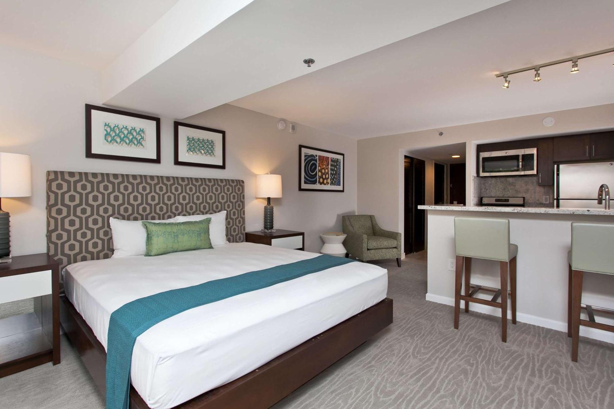 Aparthotel Ilikai & Luxury
